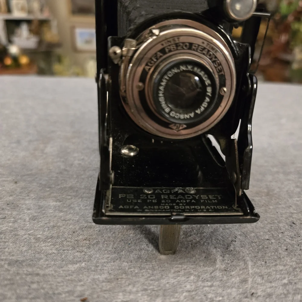 Antique Agfa Pb20 Readyset Folding Camera!** Untested** Good decor.